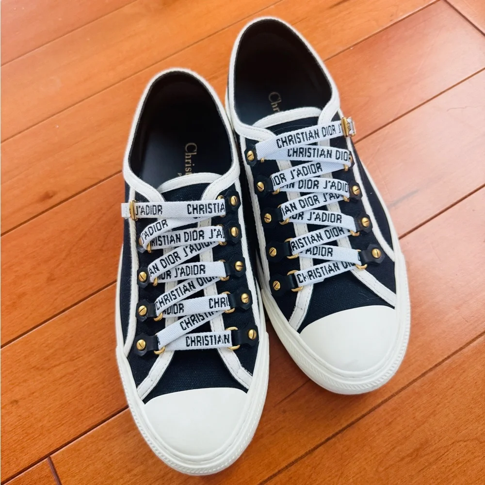 Dior Black and White Low-Top Sneakers - Picture 4 of 10